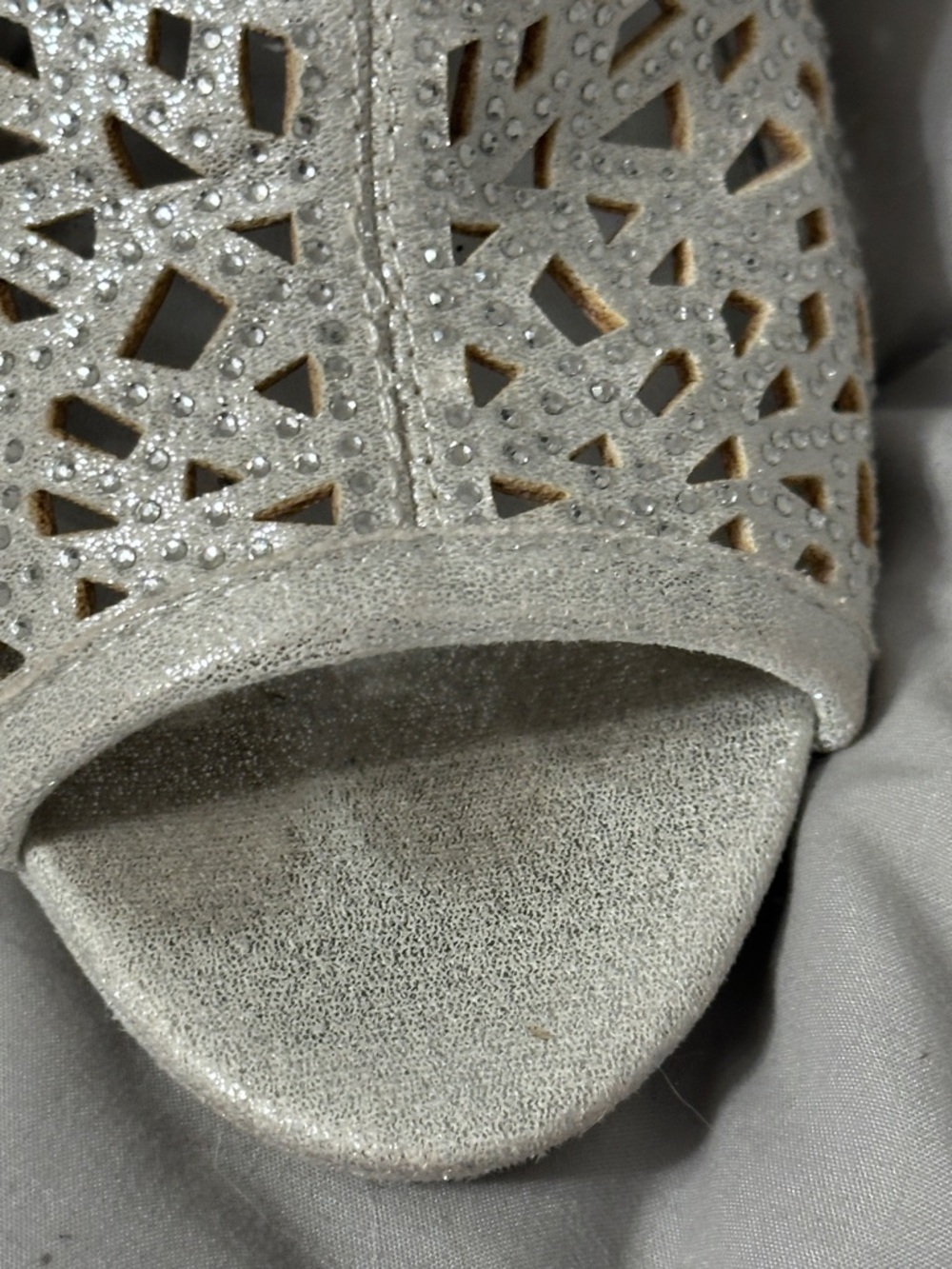 High Heels Silver Rhinestone Cutout Heels Size 10W - Picture 3 of 15